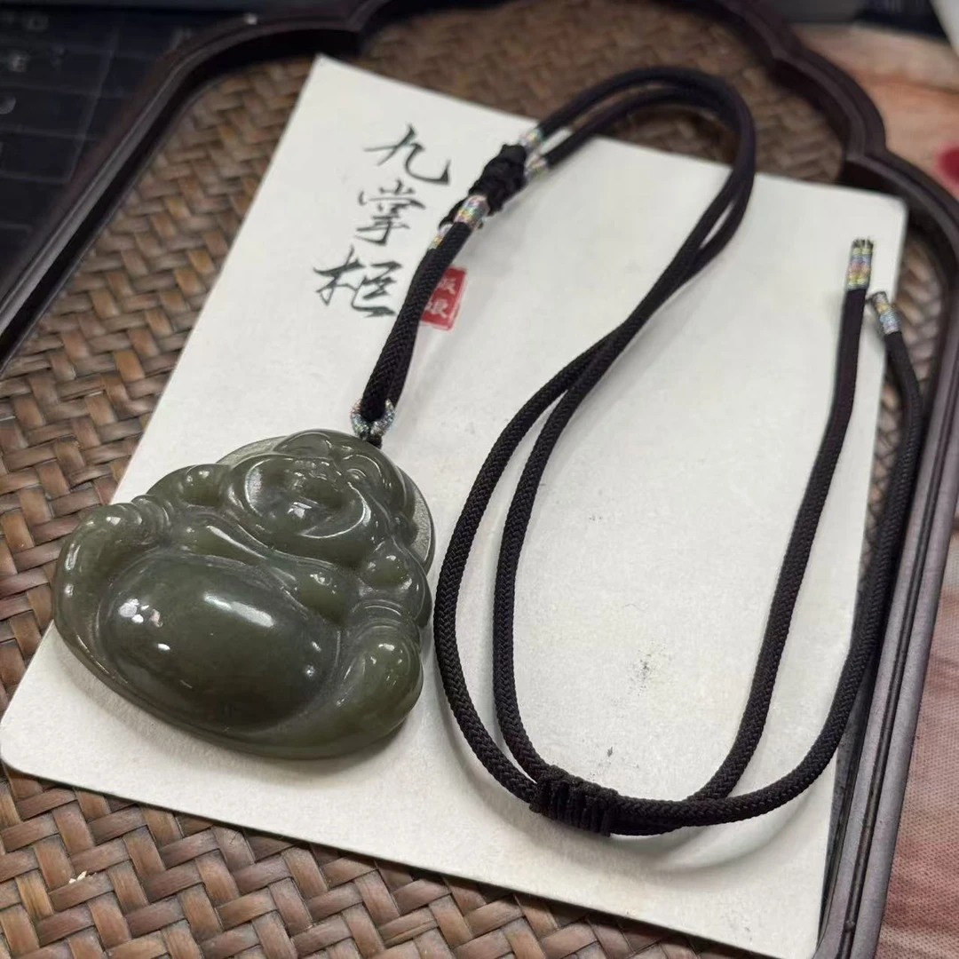 天然和田玉佛公吊坠—多样性发其一