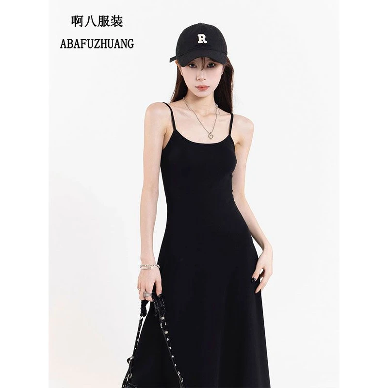 2025夏季黑色修身小黑裙吊带连衣裙女法式性感收腰显瘦大摆长裙子