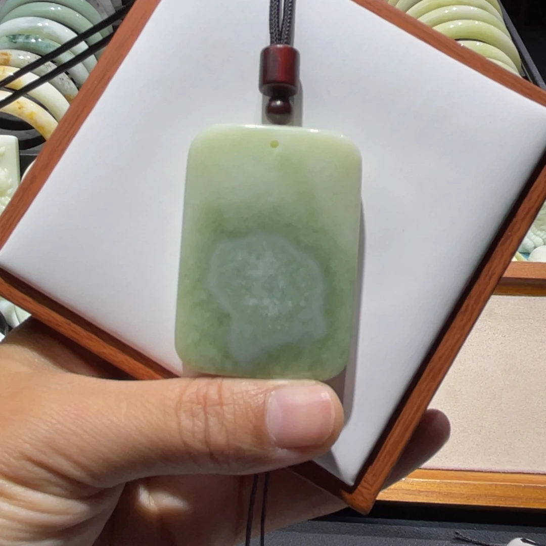 蓝田玉（蛇纹石化大理石玉）颈饰未镶嵌哦****)
