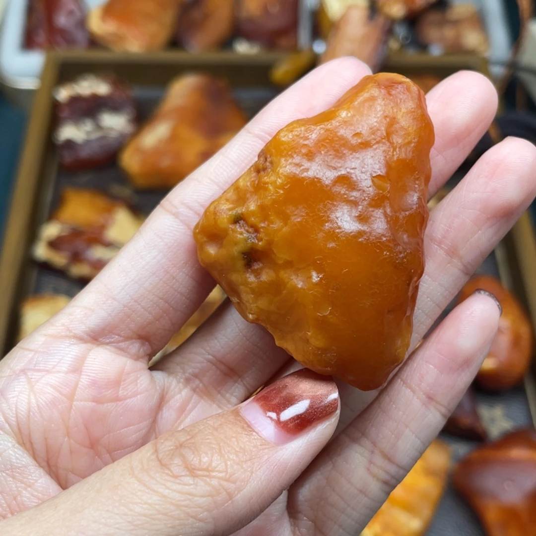 琥珀未镶嵌珠宝奇石