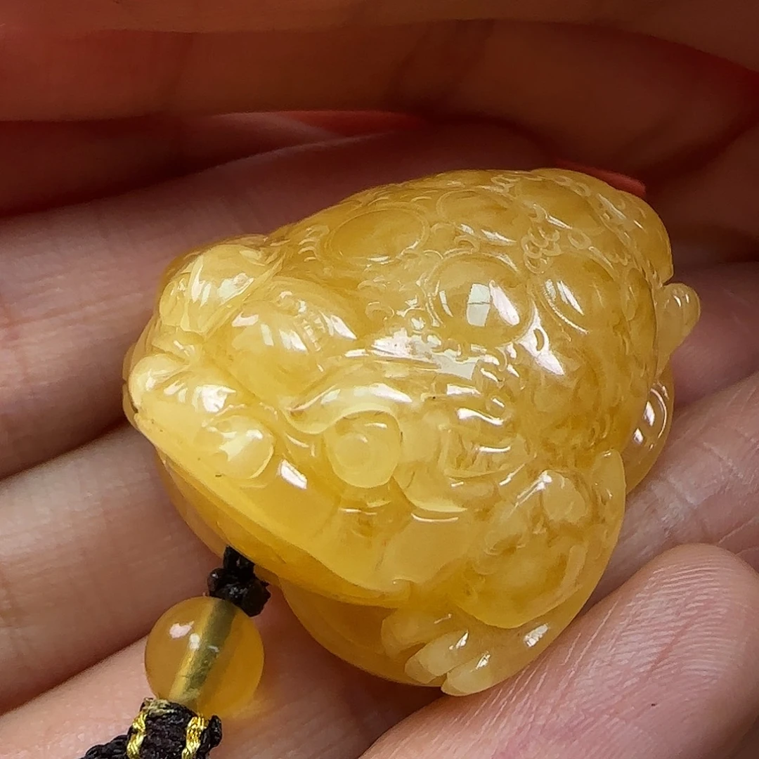 蜜蜡未镶嵌珠宝奇石