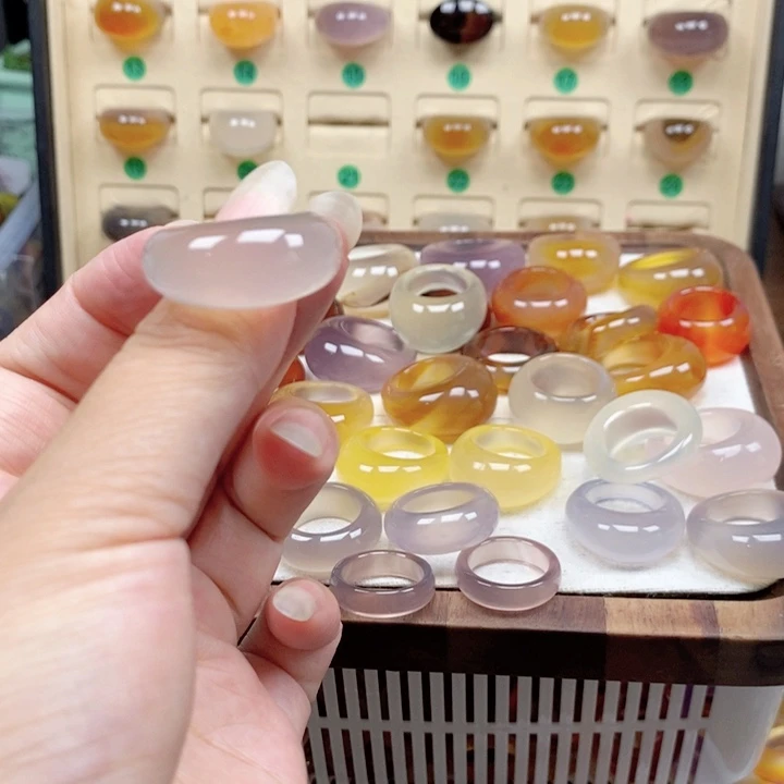 合金戒指玛瑙/玉髓蟹*?