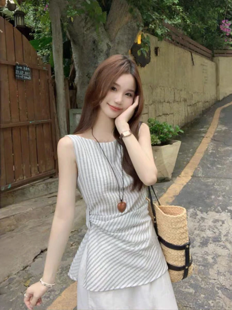 （看姐妹预约人数上新款式）新款韩版轻熟气质竖条纹无袖背心