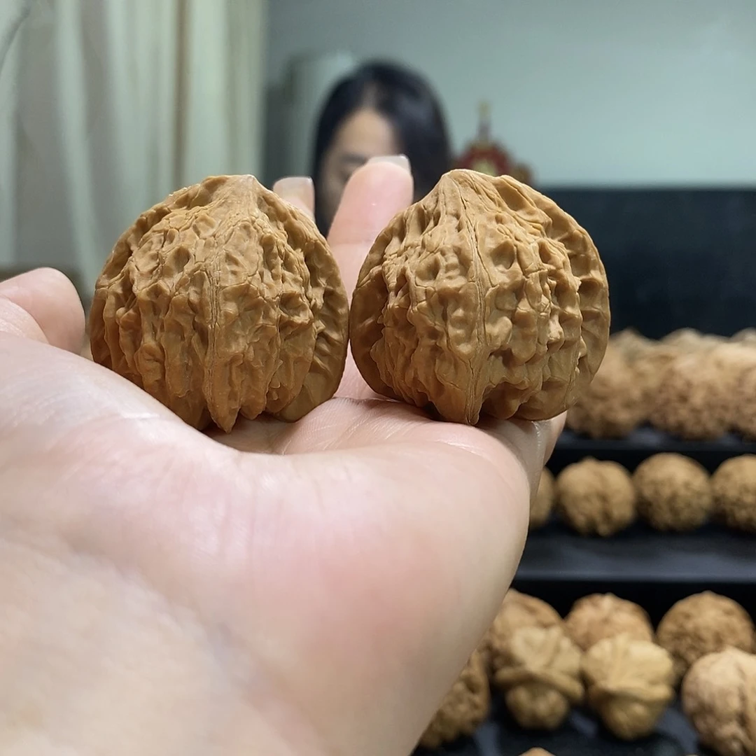 把件文玩核桃40歪朱雀有白尖