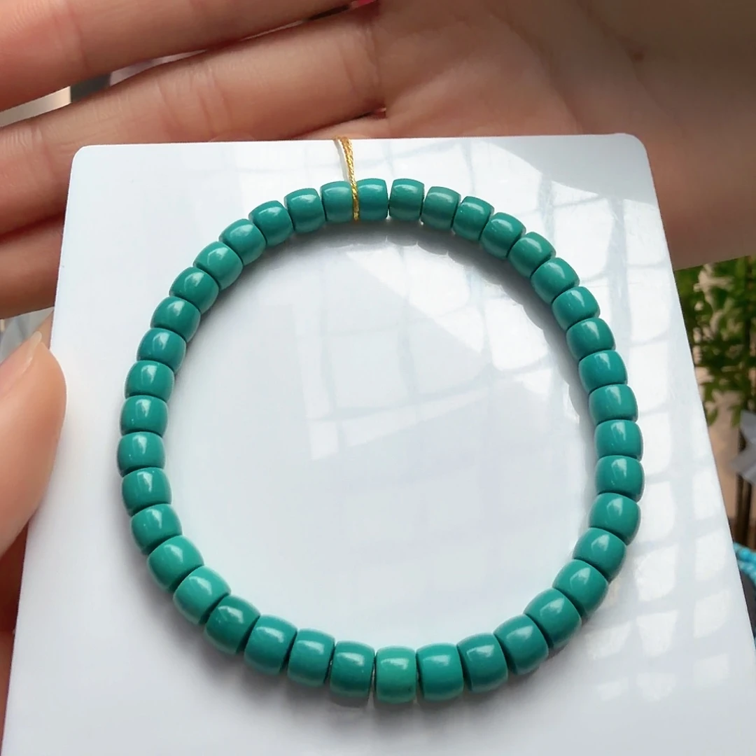 绿松石未镶嵌颈饰