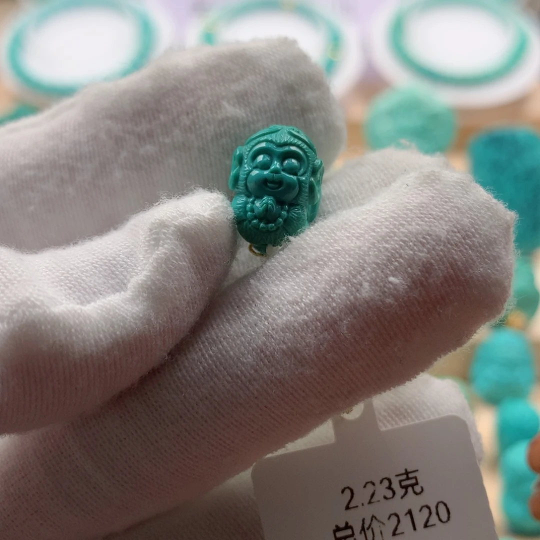 绿松石配饰未镶嵌