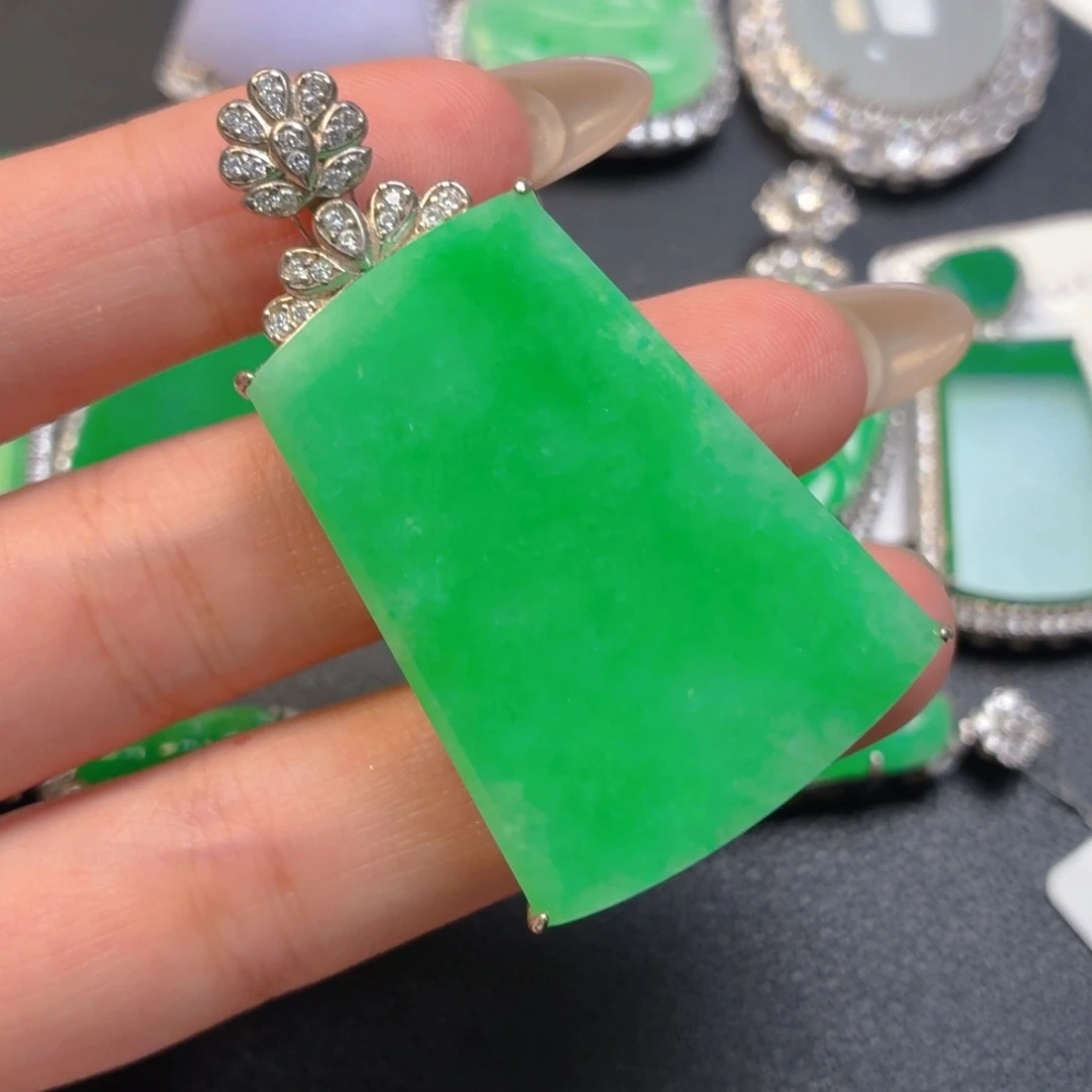 翡翠银S925镶嵌颈饰