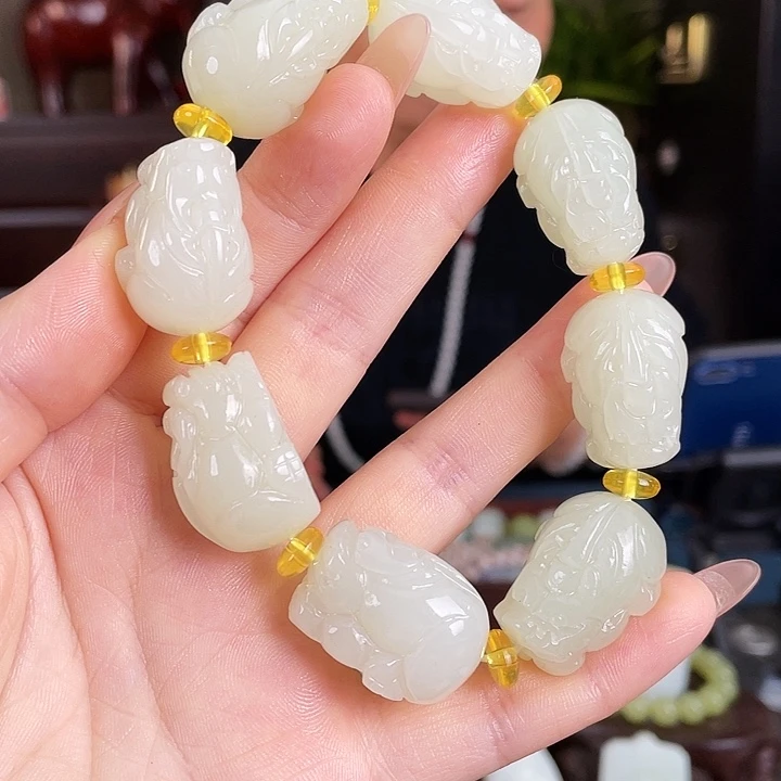 和田玉未镶嵌颈饰定制发货