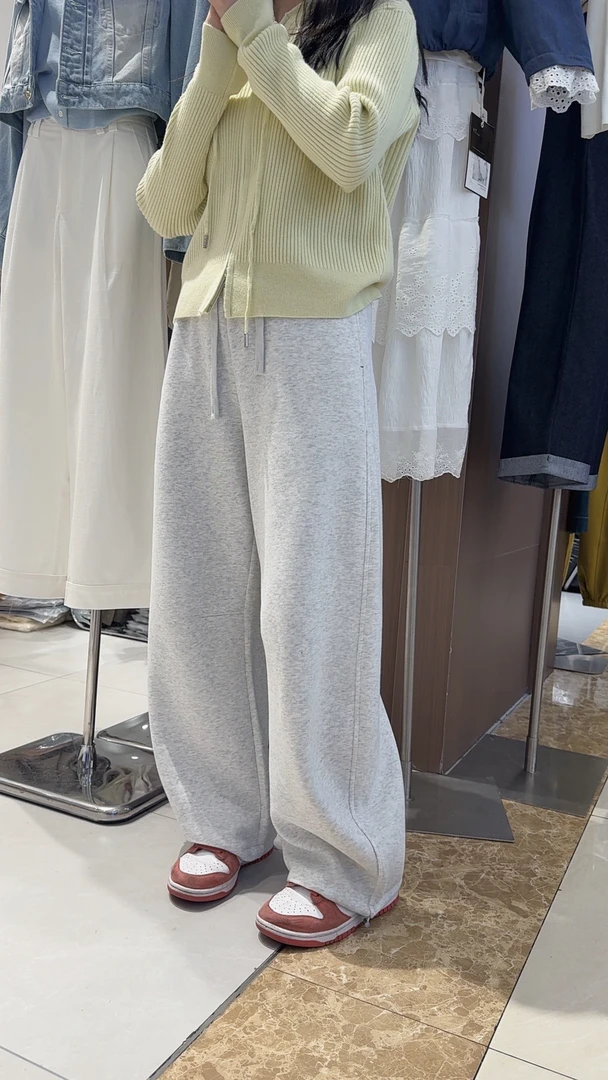 芬芬精选 休闲弯刀卫裤 裤脚可收8881