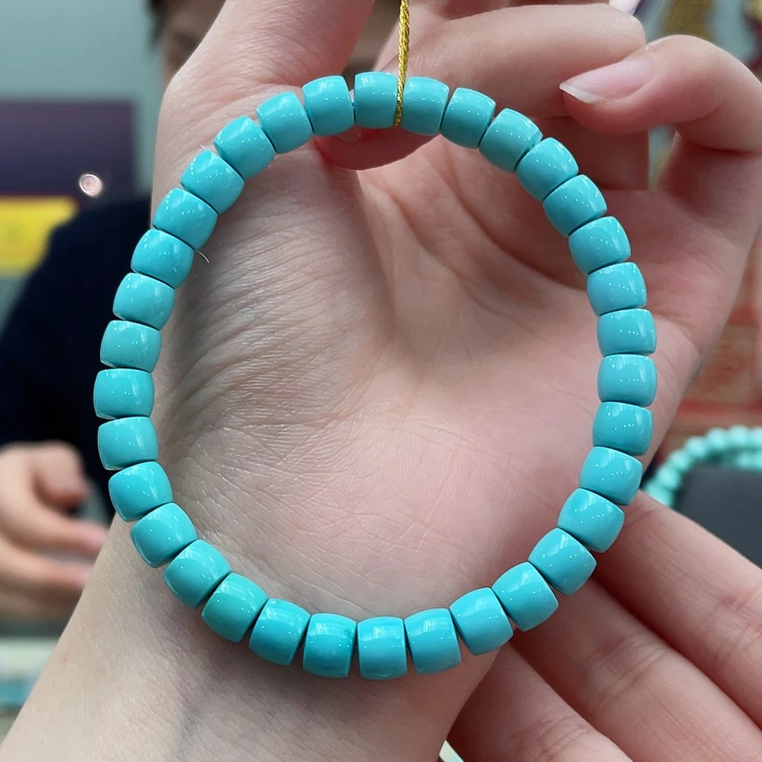 绿松石颈饰未镶嵌