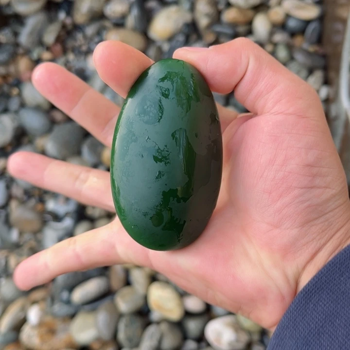 未镶嵌和田玉（糖玉）珠宝奇石