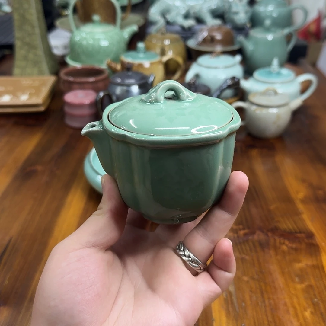 小仲龙泉青瓷微瑕3012