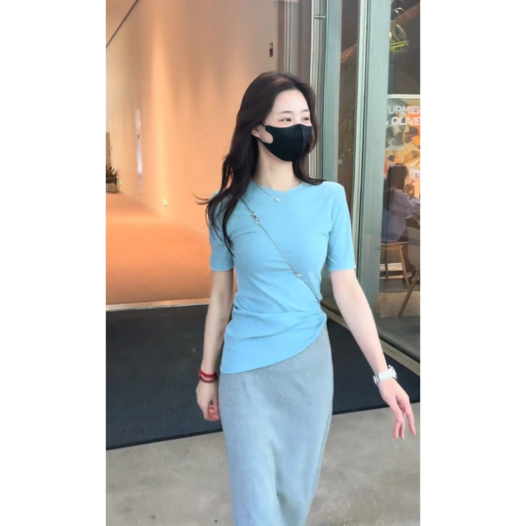 薄款冰丝正肩短袖t恤女2025年新款夏季设计感紧身打底衫配半身裙