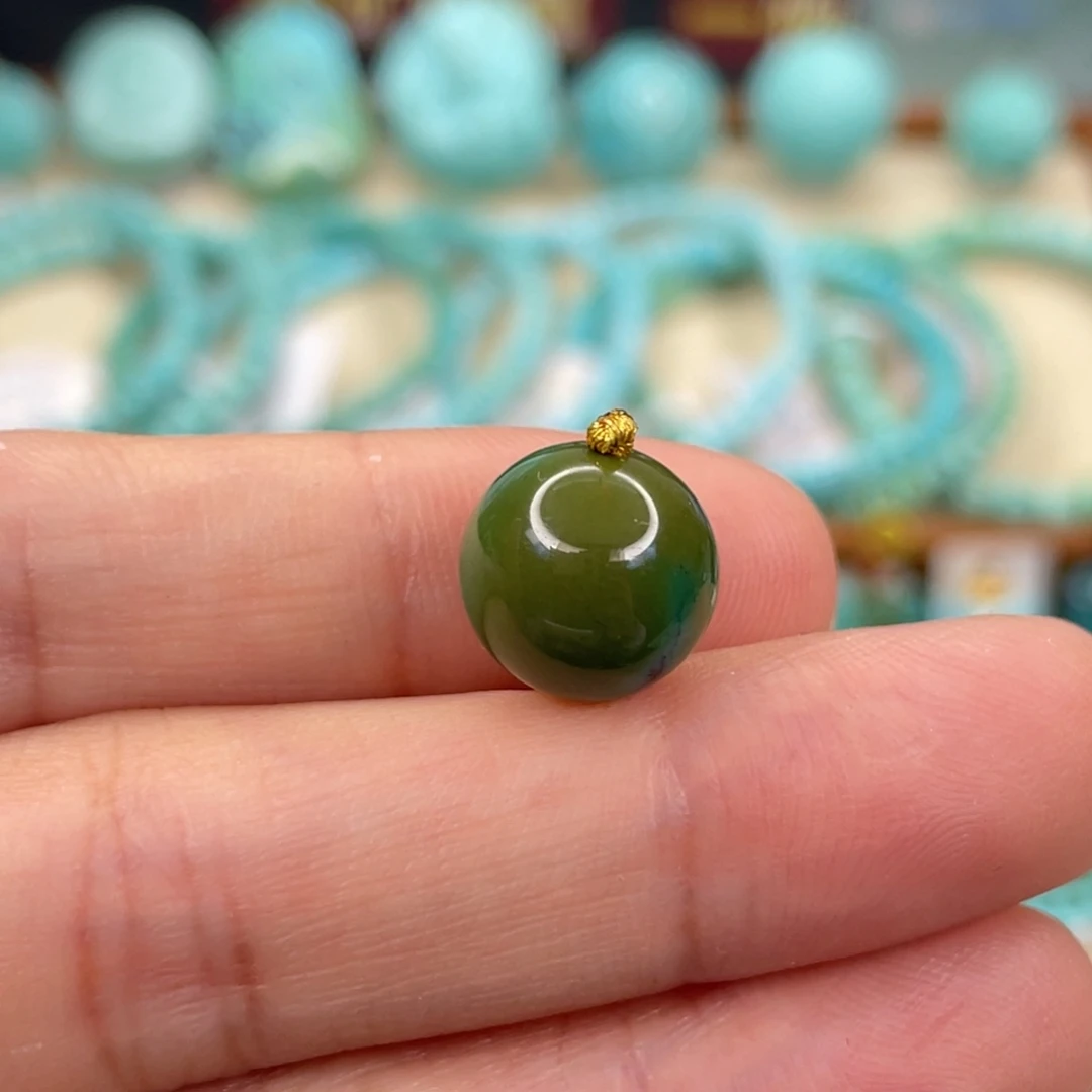 绿松石未镶嵌挂件
