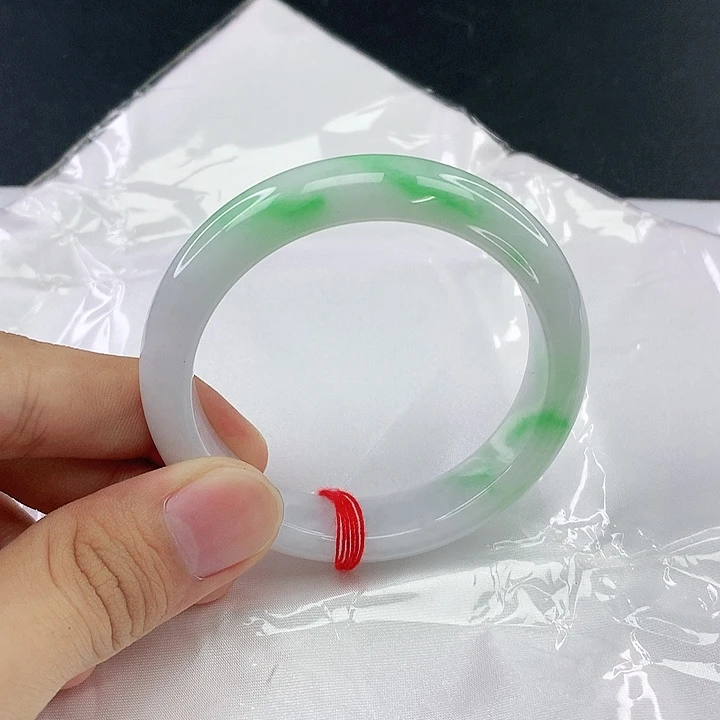 翡翠手镯未镶嵌圈53。5809