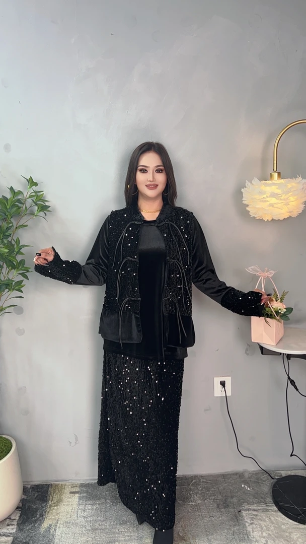 2025新款三件套体恤和马甲半身裙时尚休闲气质网红