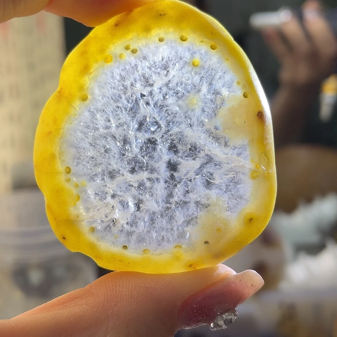 玛瑙/玉髓未镶嵌珠宝奇石