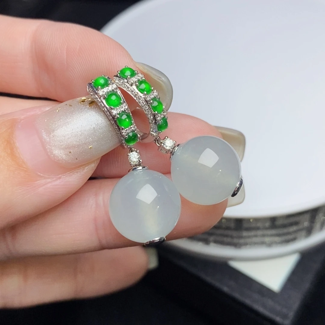 翡翠18K金镶嵌耳饰冰珠珠