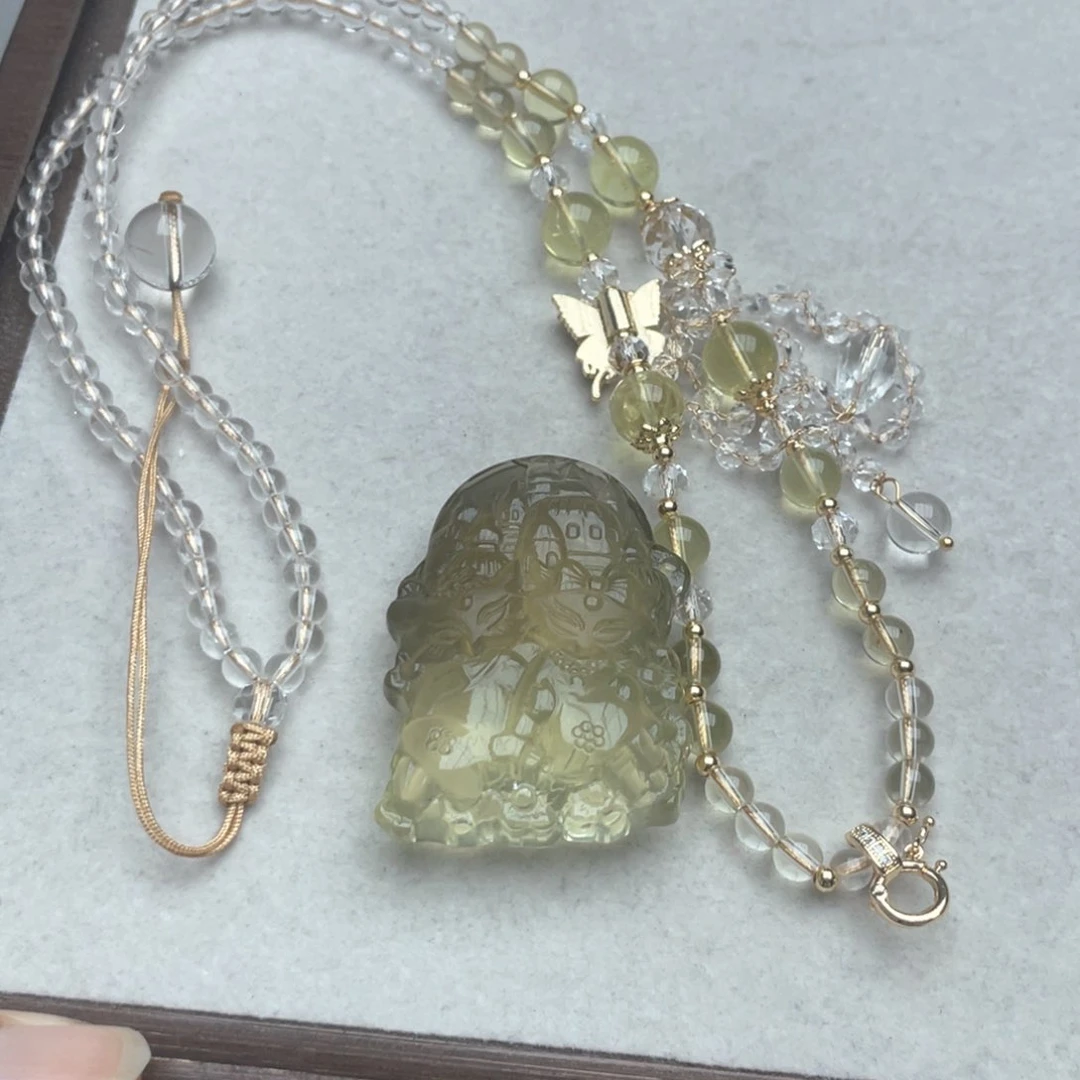 未镶嵌吊坠(不含链)水晶影**?