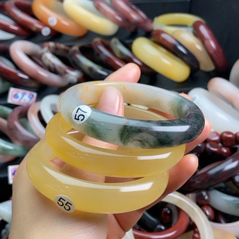 【闪购商品】石英质玉手镯未镶嵌馨****玉