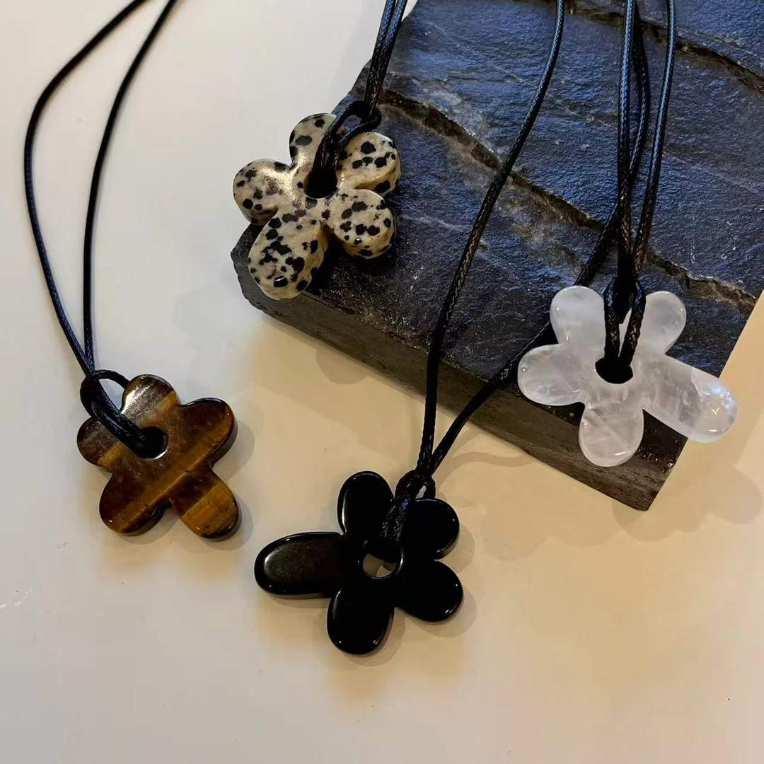 铜合金项链 小众博主不规则小花吊坠项链  抽拉调节长度