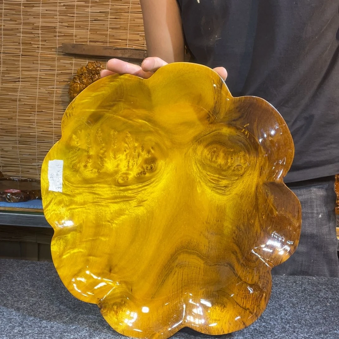 缅甸黄金樟根雕果盘