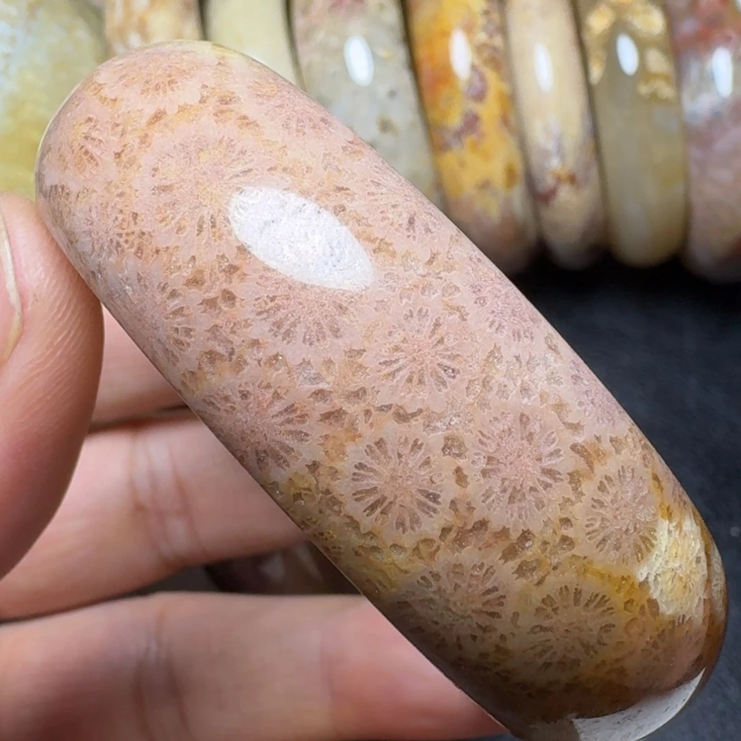 硅化玉56圈口未镶嵌