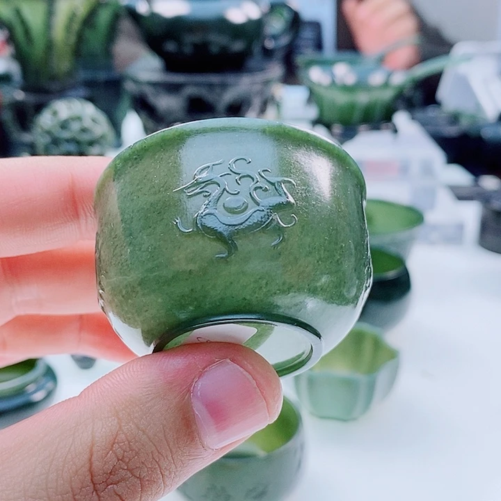 和田玉（青玉）未镶嵌把件