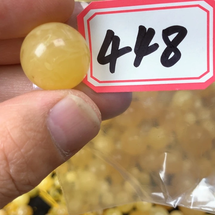 琥珀未镶嵌珠宝奇石给****）17.8