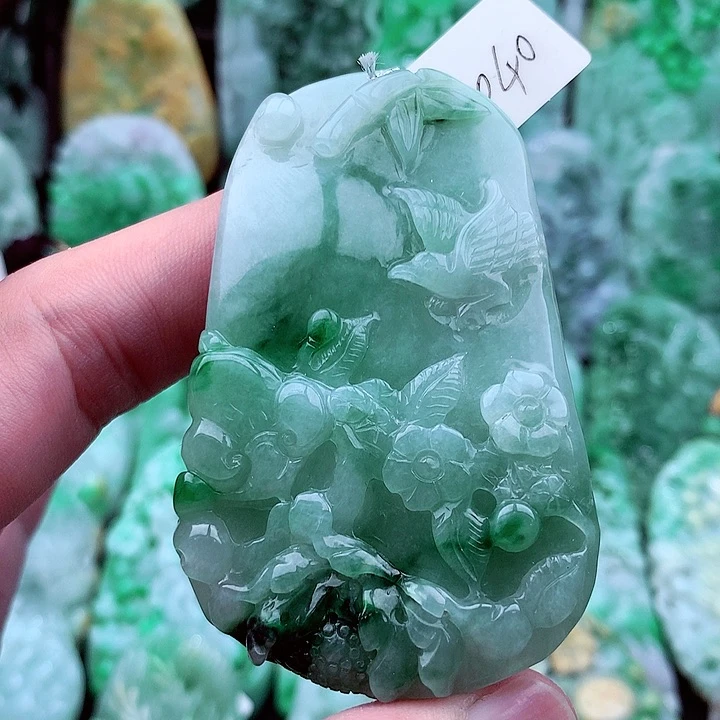 翡翠吊坠(不含链)未镶嵌