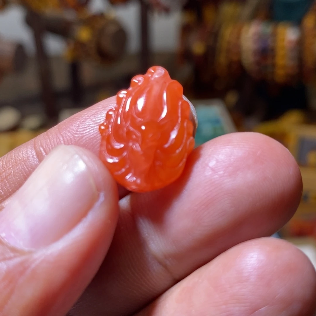 未镶嵌配饰南红玛瑙