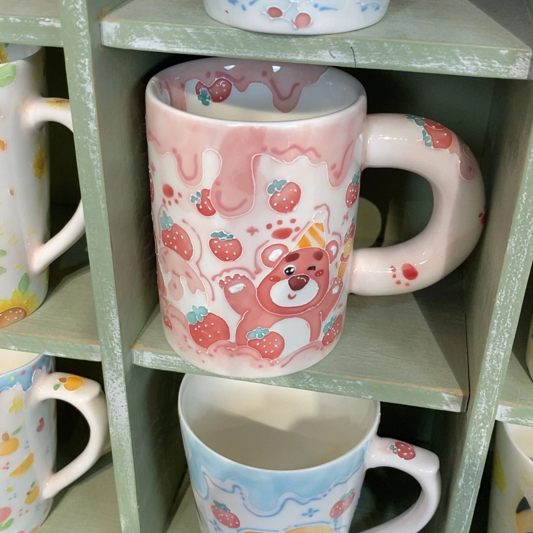 瓷片A***e草莓熊马克杯福利