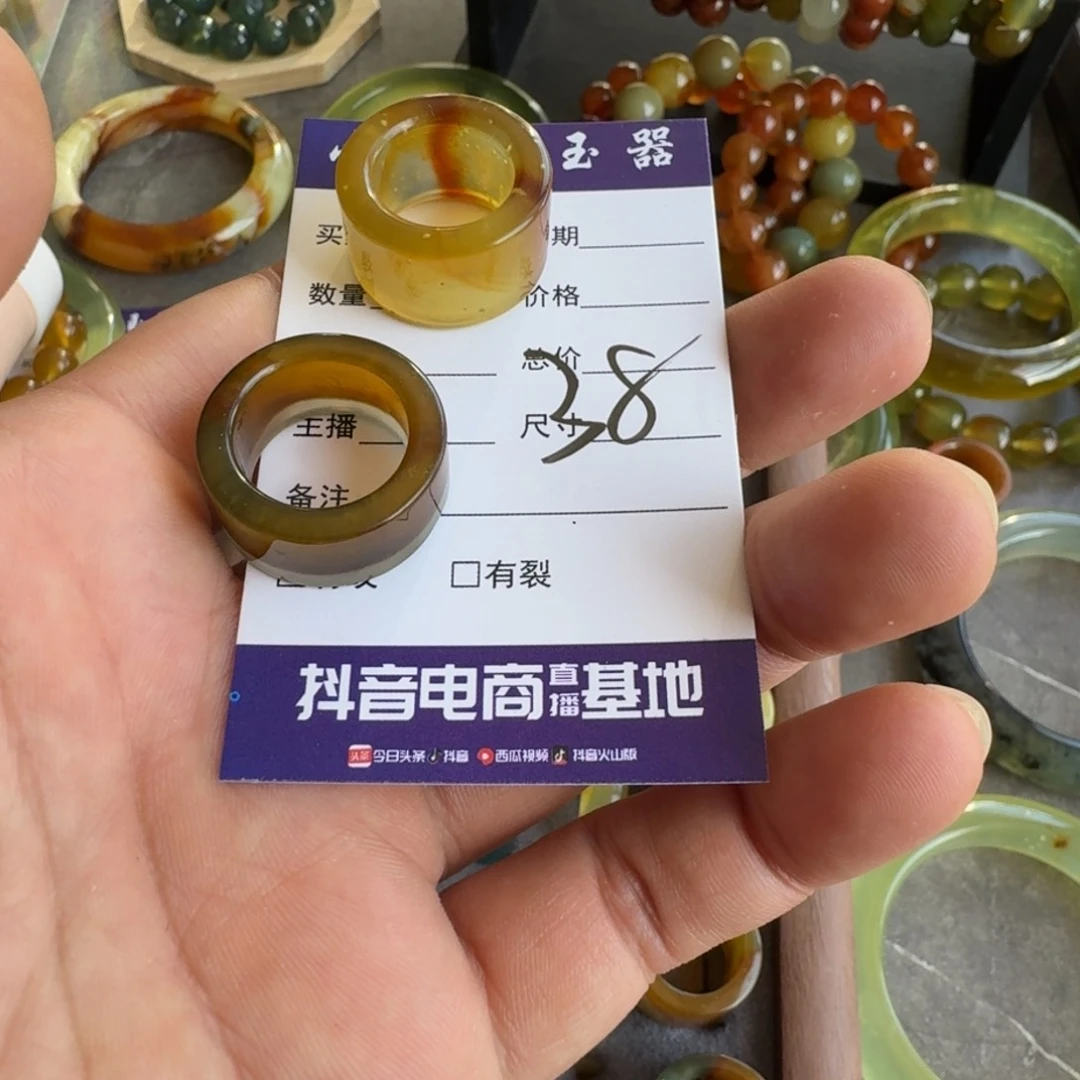 蛇纹石玉手镯合金妖*℘