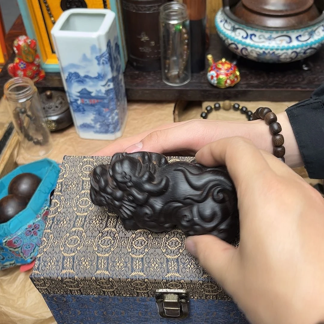 大叶紫檀（黑酸枝木类）