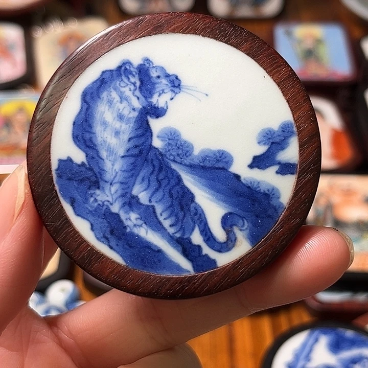 南***坊瓷片瓷片挂件一个