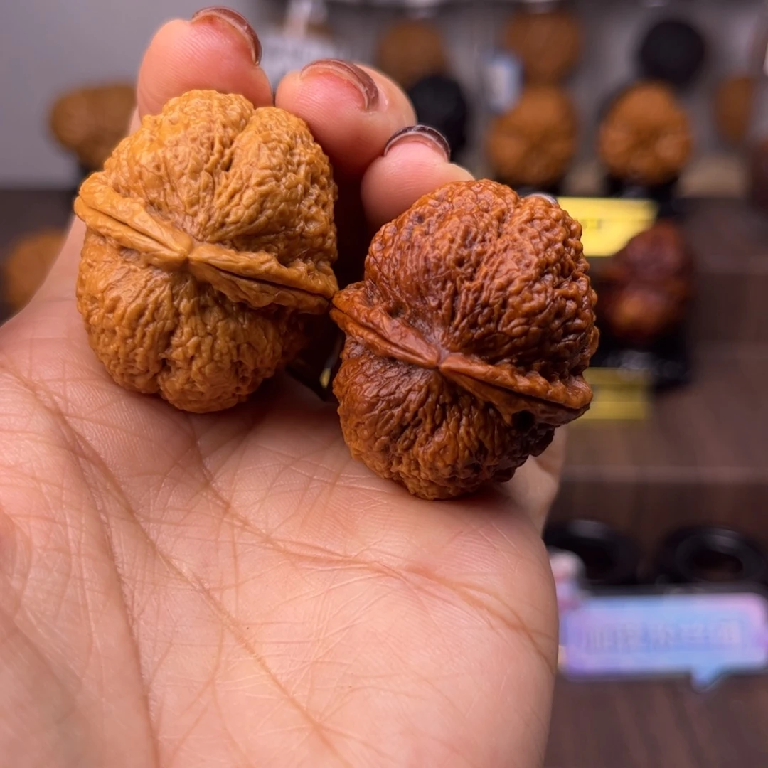 文玩核桃把件密纹古蟾37尺