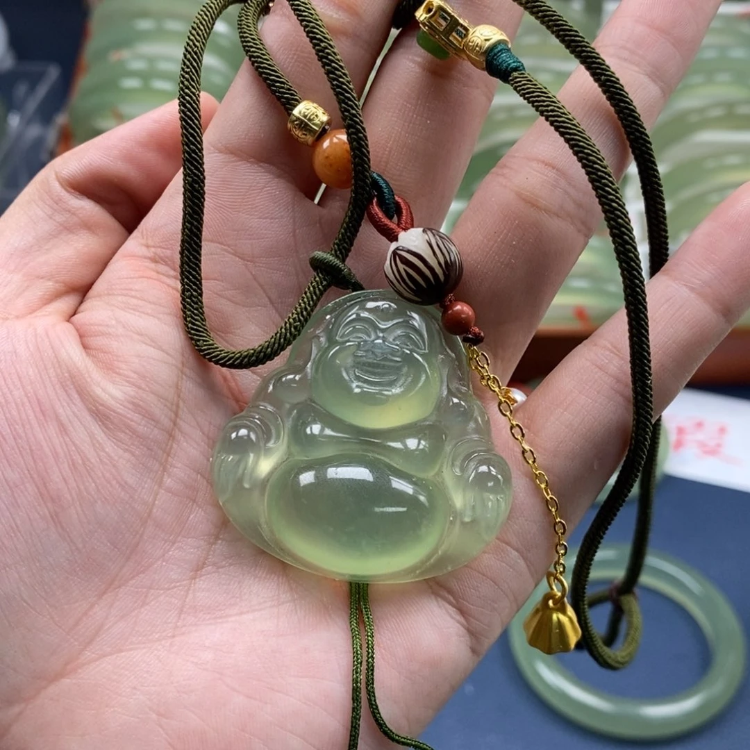 蛇纹石玉颈饰未镶嵌可**诺