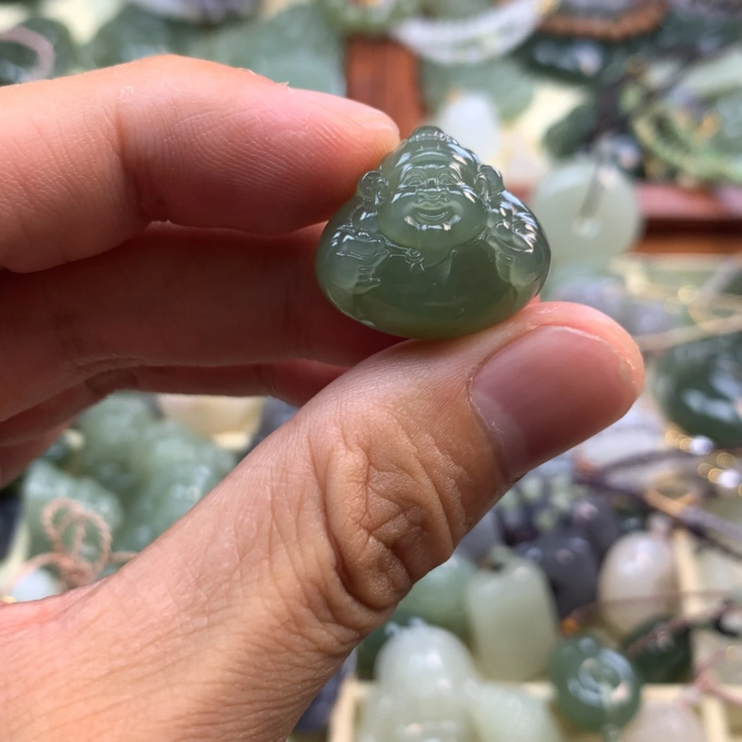 【闪购商品】颈饰未镶嵌和田玉