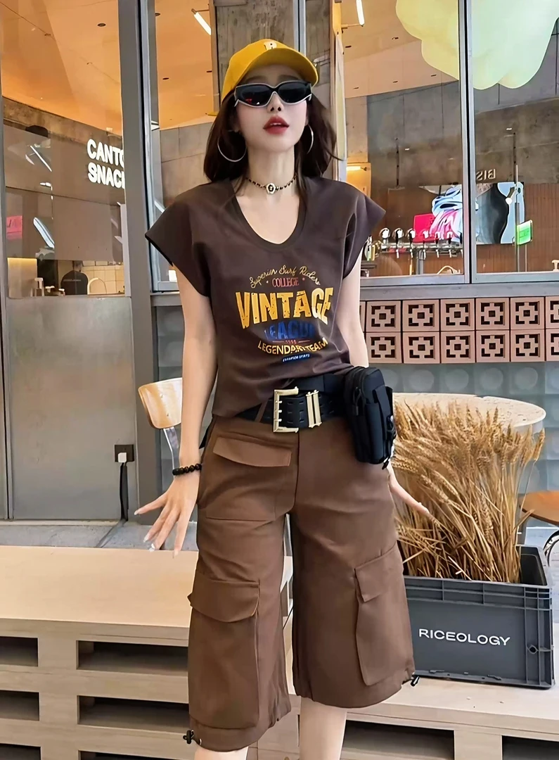 z4541 CC推荐  潮牌字母图案显瘦U领t恤