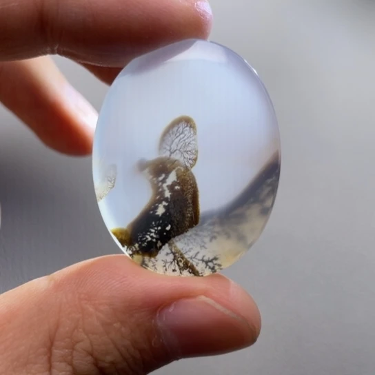 玛瑙/玉髓颈饰未镶嵌羽**缘