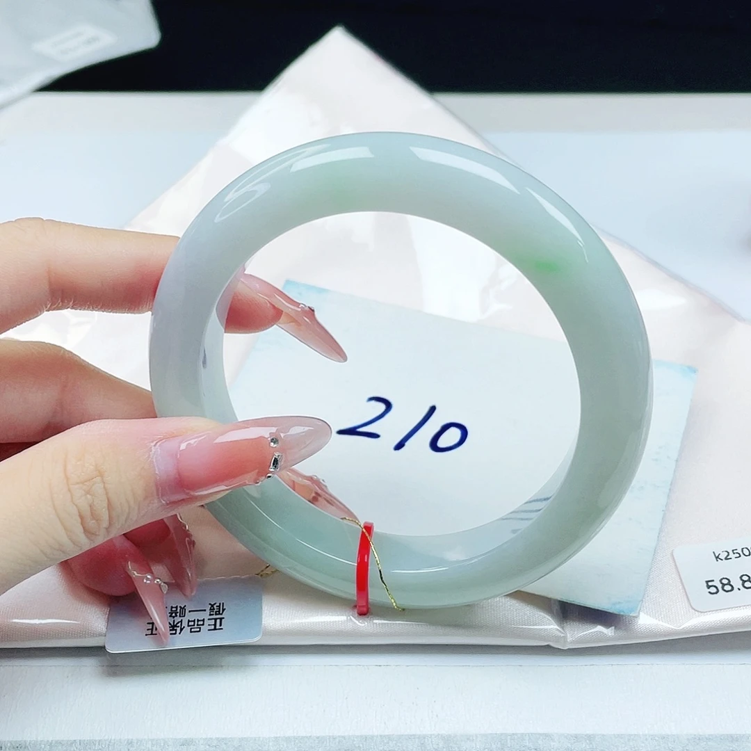 翡翠未镶嵌手镯58+