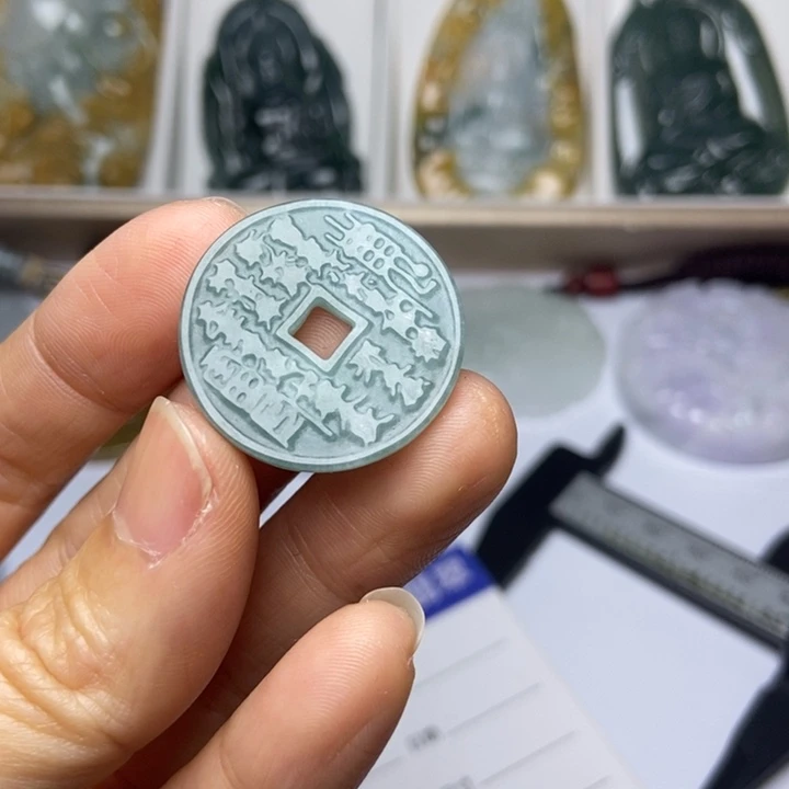 翡翠未镶嵌挂件翡翠