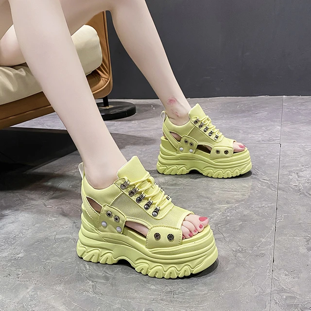 凉鞋女夏2025新款网红10cm超高跟内增高运动松糕休闲罗马凉拖鞋潮