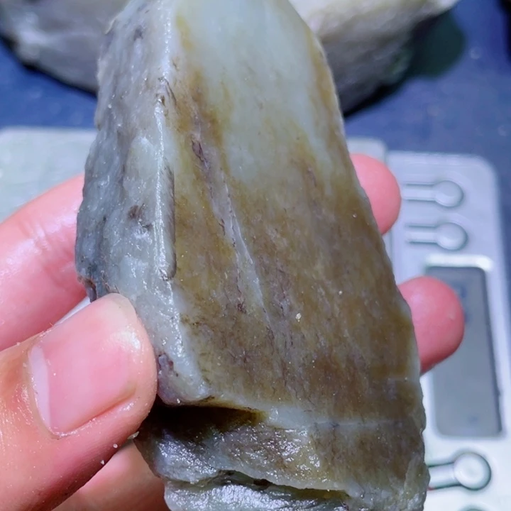 和田玉（糖玉）未镶嵌珠宝半成品