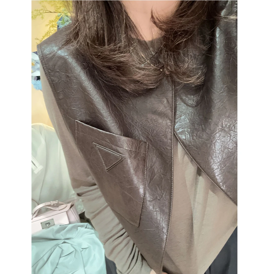 XUHUI-复古简约设计感皮马甲