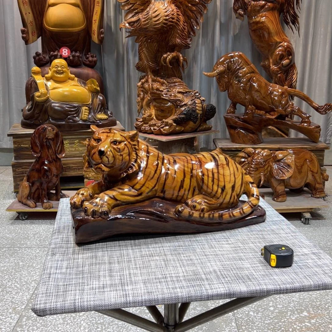向***营香樟木实木根雕摆件老虎