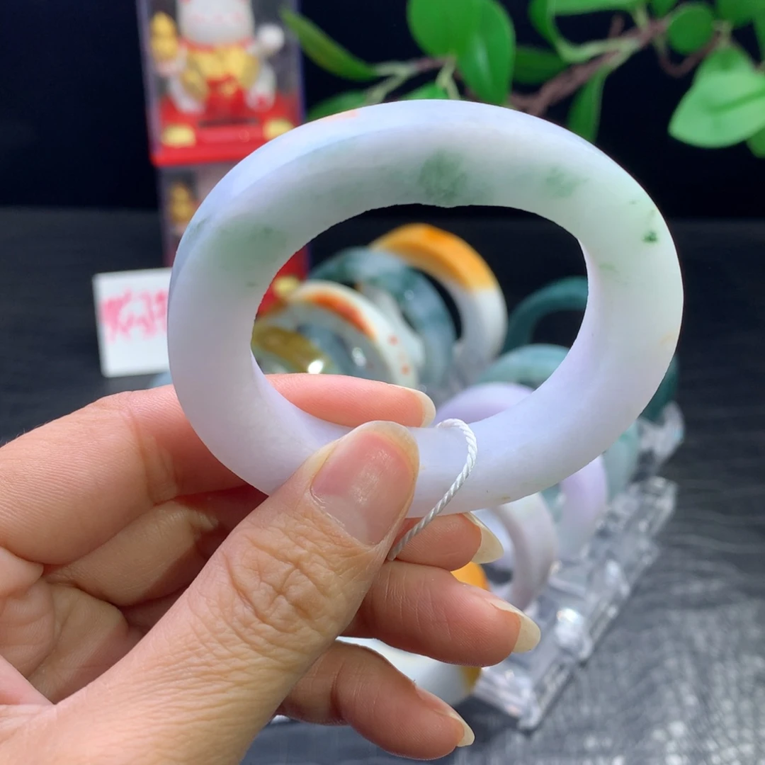 定制翡翠未镶嵌手镯