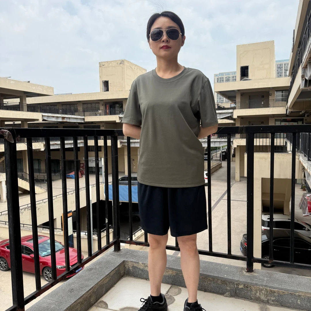 透气战术短袖T恤男士休闲舒适圆领宽松夏季速干纯色弹力体能服