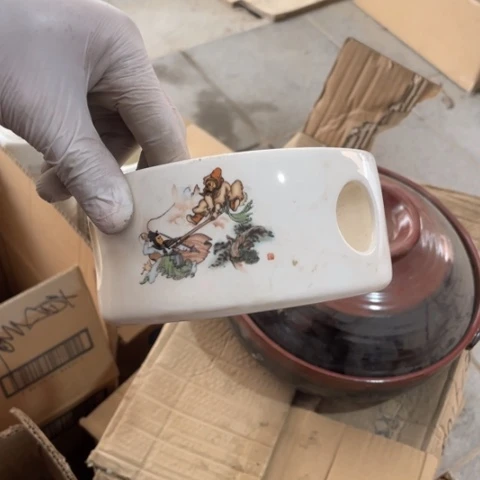 摆件陶瓷摆件工艺品。
