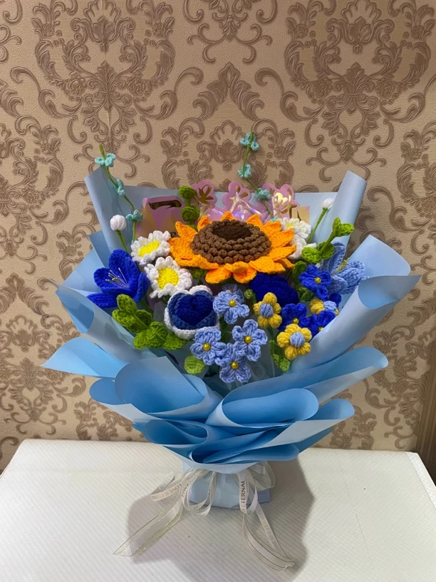 手工钩织毛线花（成品花束）送闺蜜  成人礼  高中考  生日礼物